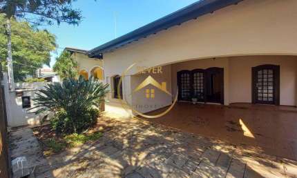 Sobrado para venda em Jardim Chapadão de 336.00m² com 5 Quartos, 1 Suite e 4 Garagens