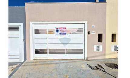 Casa para venda em Residencial Ouro Verde de 79.00m² com 2 Quartos, 1 Suite e 2 Garagens
