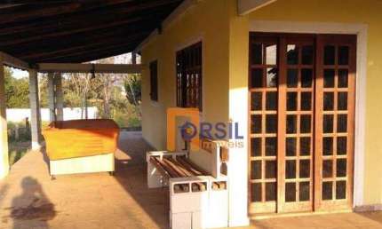 Chácara para venda em Parque Das Varinhas de 3400.00m² com 2 Quartos, 1 Suite e 3 Garagens