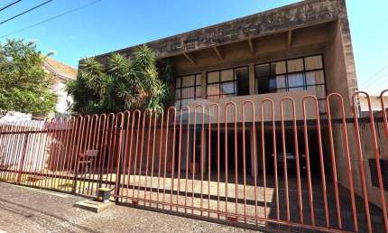 Casa para venda em Higienópolis de 687.00m² com 4 Quartos, 4 Suites e 4 Garagens