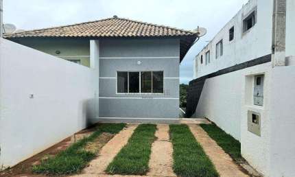 Casa para venda em Jardim Japão (caucaia Do Alto) de 65.00m² com 2 Quartos e 2 Garagens