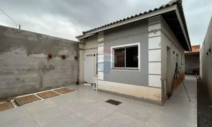 Casa para venda em Jardim Flamboyant de 55.45m² com 2 Quartos, 1 Suite e 1 Garagem