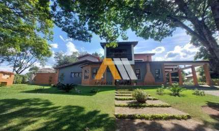 Casa de Condomínio para alugar em Condomínio Vivendas Do Lago de 438.00m² com 4 Quartos, 2 Suites e 8 Garagens