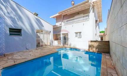 Casa de Condomínio para venda em Centro de 298.26m² com 4 Quartos, 2 Suites e 4 Garagens