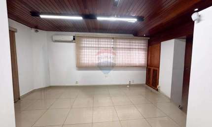Sala Comercial para alugar em Jardim Paulistano de 203.16m²