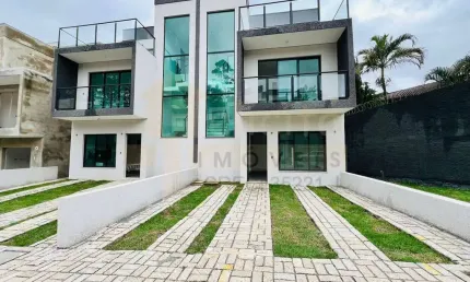 Casa para venda em Granja Viana de 160.00m² com 3 Quartos, 3 Suites e 21 Garagens