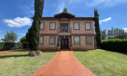 Casa para venda em Real Sul de 442.00m² com 4 Quartos, 3 Suites e 8 Garagens