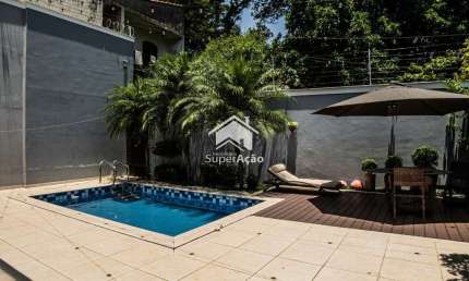 Casa para venda em Tremembé de 400.00m² com 3 Quartos, 3 Suites e 7 Garagens