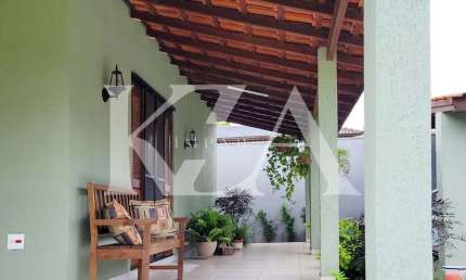 Casa para venda em Terras De Itaici de 250.00m² com 3 Quartos, 1 Suite e 4 Garagens