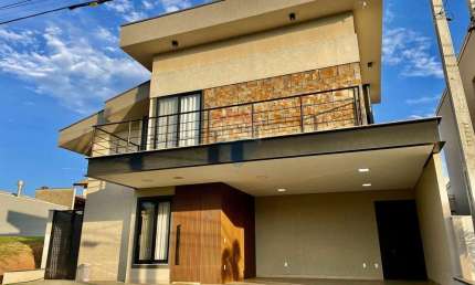 Casa para venda em Residencial Portal Do Lago de 295.67m² com 3 Quartos, 2 Suites e 2 Garagens