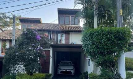 Casa para venda em Alphaville de 176.00m² com 3 Quartos, 1 Suite e 2 Garagens