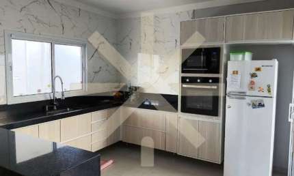 Casa para venda em Jardim Embaré de 134.00m² com 3 Quartos e 2 Garagens