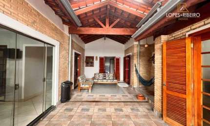 Casa para venda em Vila Antártica de 139.00m² com 3 Quartos, 2 Suites e 2 Garagens