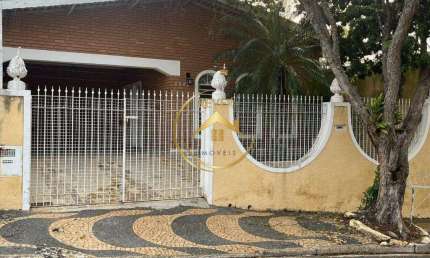 Casa para venda em Jardim Proença I de 194.00m² com 3 Quartos, 1 Suite e 4 Garagens