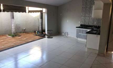 Casa para venda em Jardim Presidente de 160.00m² com 4 Quartos, 1 Suite e 2 Garagens