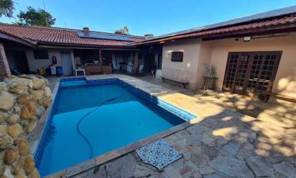 Casa para venda em Nova Piracicaba de 307.00m² com 4 Quartos, 3 Suites e 4 Garagens