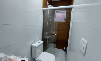 Sobrado para venda em Centro de 250.00m² com 3 Quartos, 3 Suites e 4 Garagens