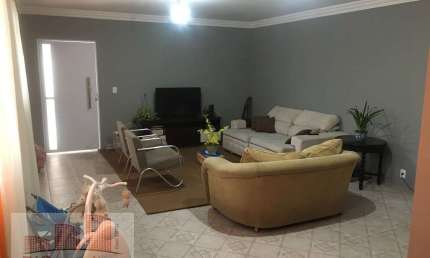 Sobrado para venda em Conceição de 250.00m² com 3 Quartos, 1 Suite e 2 Garagens