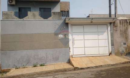 Casa para venda em Jardim Ipê Pinheiro de 243.00m² com 3 Quartos e 2 Suites
