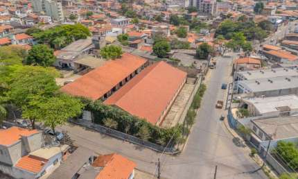 Galpão / Depósito / Armazém para alugar em Vila Jardini de 100.00m²