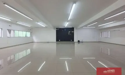 Sala Comercial para alugar em Parque Renato Maia de 160.00m²