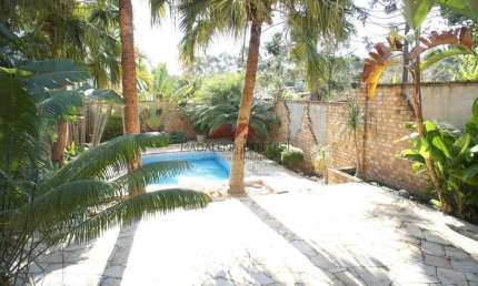 Casa para venda em Vila Suíssa de 446.00m² com 5 Quartos, 1 Suite e 4 Garagens