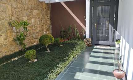 Casa para venda em Vila Oliveira de 217.00m² com 4 Quartos, 2 Suites e 4 Garagens