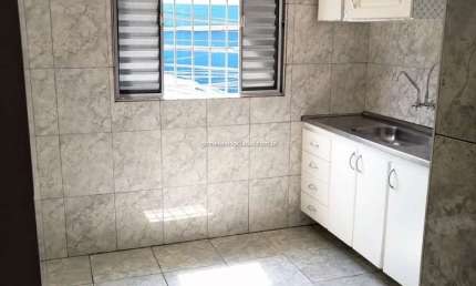 Casa para alugar em Jardim Luísa de 60.00m² com 1 Quarto