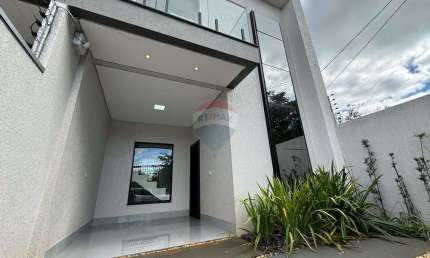 Sobrado para venda em Jardim Copacabana de 104.00m² com 3 Quartos e 2 Garagens
