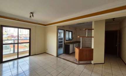 Apartamento para venda em Centro de 109.00m² com 3 Quartos, 1 Suite e 2 Garagens