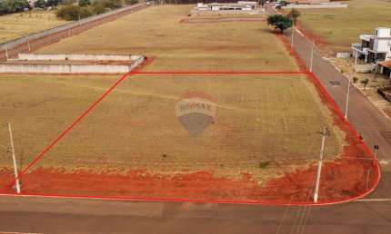 Terreno para venda em Parque Portal Das Laranjeiras de 2077.00m²