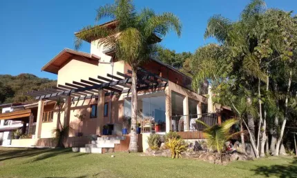 Chácara para venda em Sousas de 460.00m² com 3 Quartos, 1 Suite e 9 Garagens