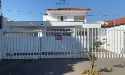 Sobrado para venda em Vila Bandeirantes de 200.00m² com 3 Quartos, 3 Suites e 2 Garagens