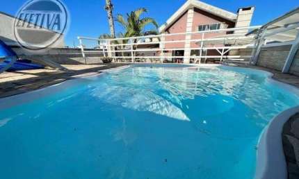 Casa para venda em Guaratuba de 300.00m² com 4 Quartos, 2 Suites e 6 Garagens