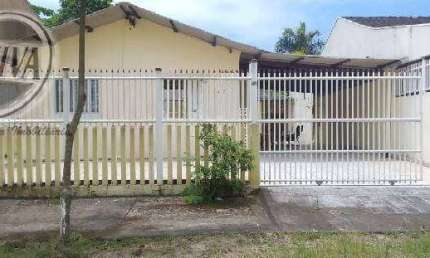 Casa para venda em Matinhos de 120.00m² com 4 Quartos e 4 Garagens