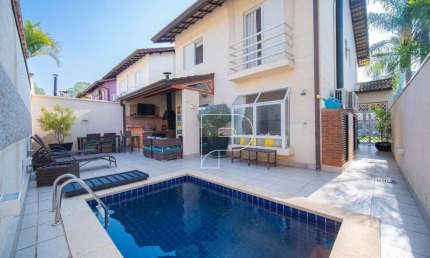 Casa de Condomínio para venda em Granja Viana de 173.00m² com 3 Quartos, 3 Suites e 4 Garagens