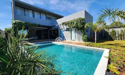 Casa de Condomínio para venda em Parque Fortaleza de 352.00m² com 3 Quartos, 3 Suites e 4 Garagens