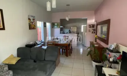 Casa para venda em Vila Angélica de 198.00m² com 2 Quartos, 1 Suite e 3 Garagens
