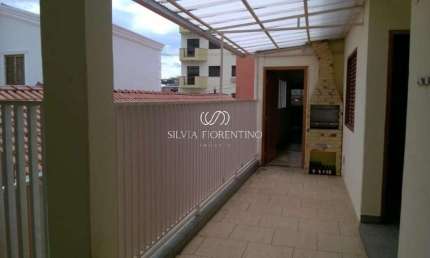 Casa para venda em Centro de 280.00m² com 5 Quartos e 1 Garagem