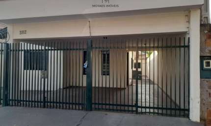 Casa para alugar em Esplanada de 167.00m² com 3 Quartos, 1 Suite e 2 Garagens