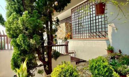 Casa para venda em Jardim Das Samambaias de 420.00m² com 5 Quartos, 1 Suite e 7 Garagens