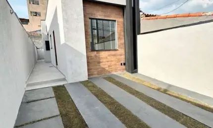 Casa de Condomínio para venda em Vila Nova Cintra de 80.00m² com 2 Quartos, 1 Suite e 2 Garagens