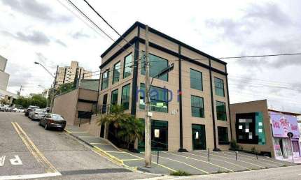 Sala Comercial para alugar em Jardim Emília de 580.00m² com 9 Garagens