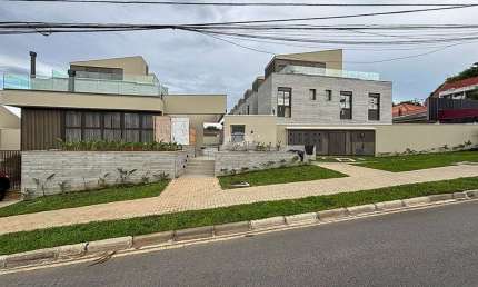 Casa para venda em Mercês de 187.00m² com 3 Quartos, 2 Suites e 2 Garagens
