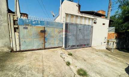 Casa para venda em Jardim Amanda I de 120.00m² com 3 Quartos e 2 Garagens