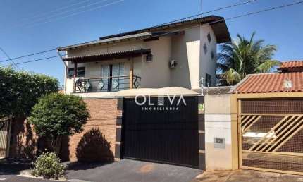 Sobrado para venda em Jardim São Marco de 299.00m² com 4 Quartos e 2 Suites