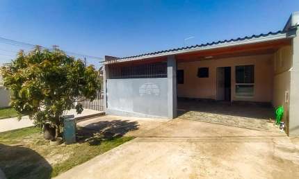 Casa para venda em Monza de 187.00m² com 3 Quartos e 2 Garagens