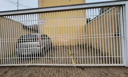 Casa para venda em Centro de 178.00m² com 12 Quartos e 3 Garagens