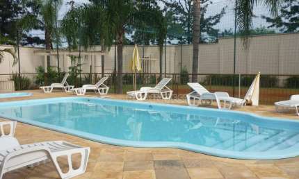 Casa de Condomínio para venda em Granja Viana de 110.00m² com 4 Quartos, 1 Suite e 2 Garagens