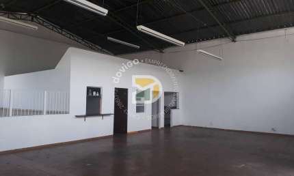 Galpão / Depósito / Armazém para alugar em Jardim Tropical de 207.00m² com 6 Garagens